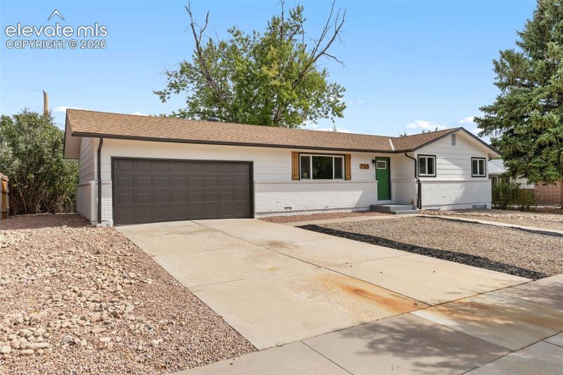 705 Pioneer Ln, Colorado Springs, CO 80904