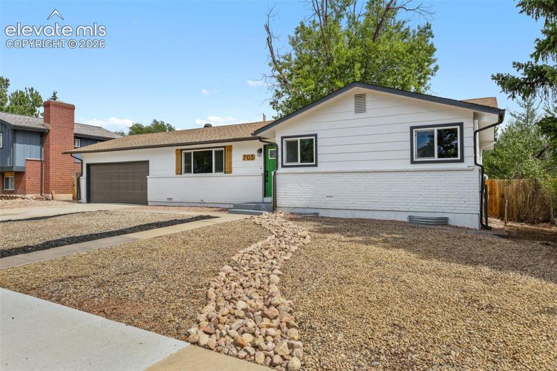 705 Pioneer Ln, Colorado Springs, CO 80904