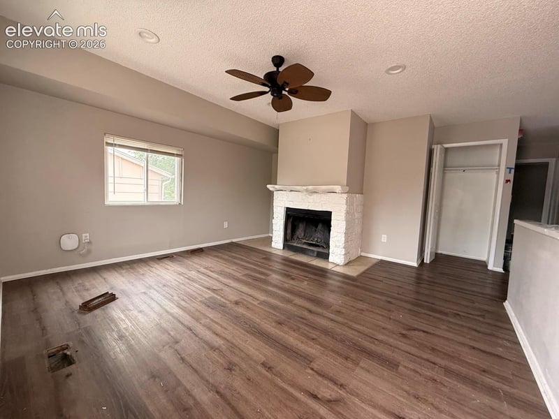 7075 White Mountain Dr, Colorado Springs, CO 80915