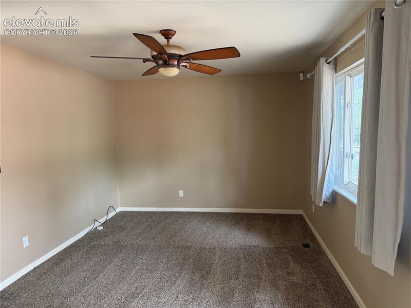 7135 Poteae Dr, Colorado Springs, CO 80915