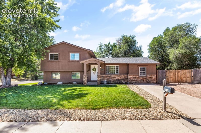 7165 White Mountain Dr, Colorado Springs, CO 80915