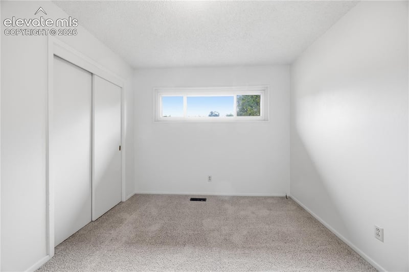 72 Doris Dr, Colorado Springs, CO 80911