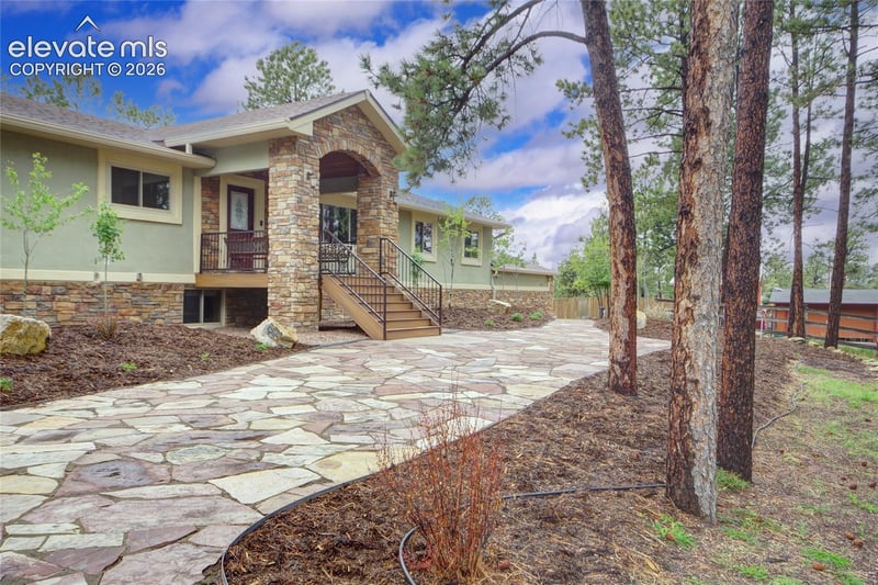 7275 Swan Rd, Colorado Springs, CO 80908