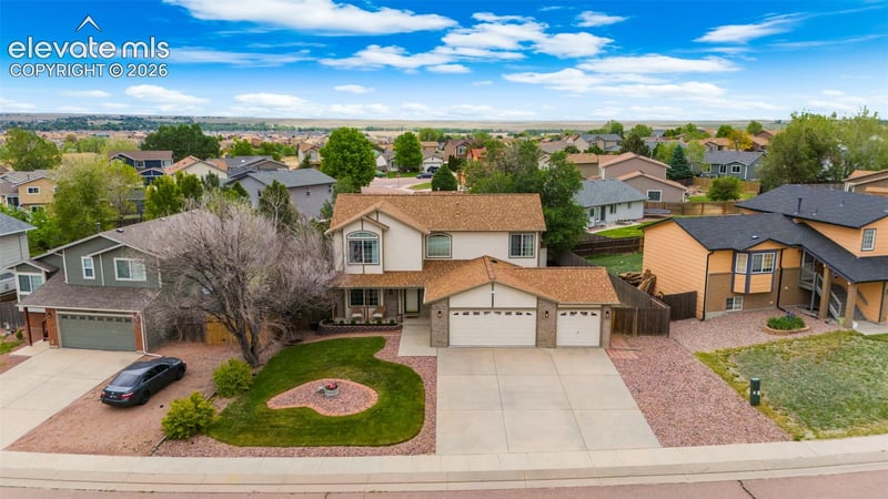 7325 Sue Ln, Colorado Springs, CO 80925