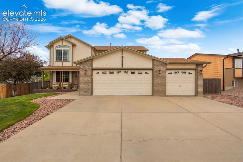 7325 Sue Ln, Colorado Springs, CO 80925