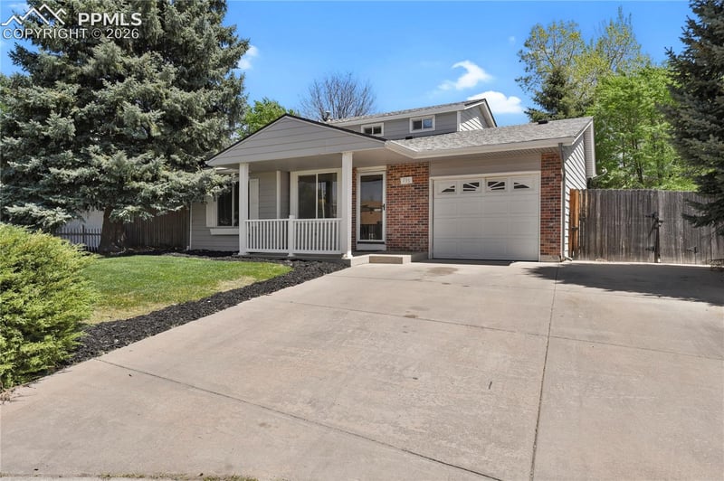 735 Badger Dr, Colorado Springs, CO 80916