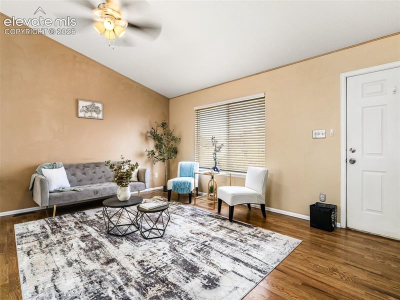 735 S Sterling Dr, Pueblo, CO 81007