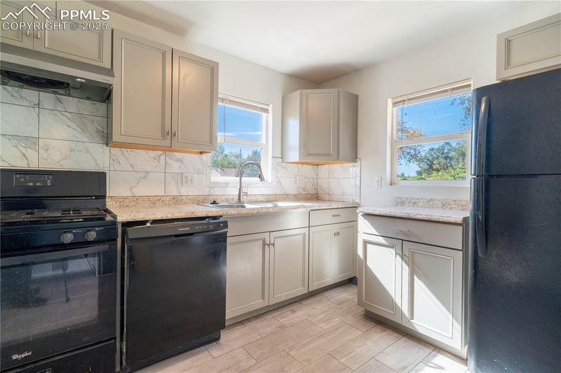 737 Arlen Ave, Pueblo, CO 81005
