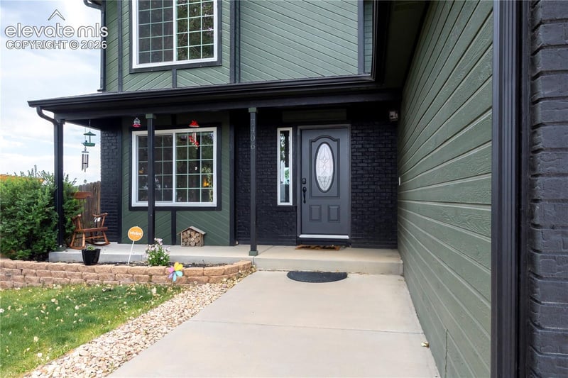 7406 Waterside Dr, Colorado Springs, CO 80925