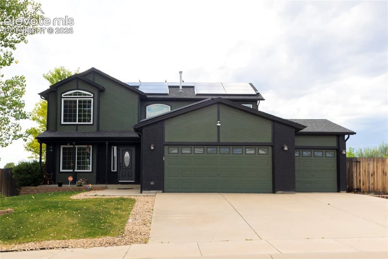 7406 Waterside Dr, Colorado Springs, CO 80925