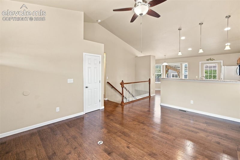 7425 Twin Valley Ter, Colorado Springs, CO 80925