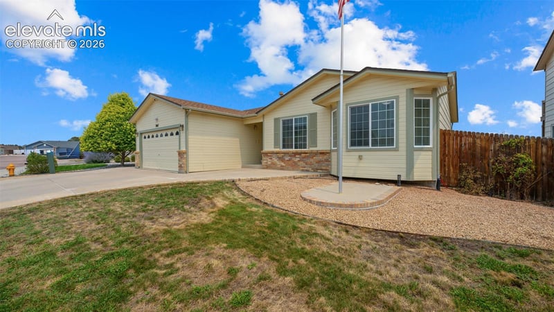 7447 Sun Prairie Dr, Colorado Springs, CO 80925