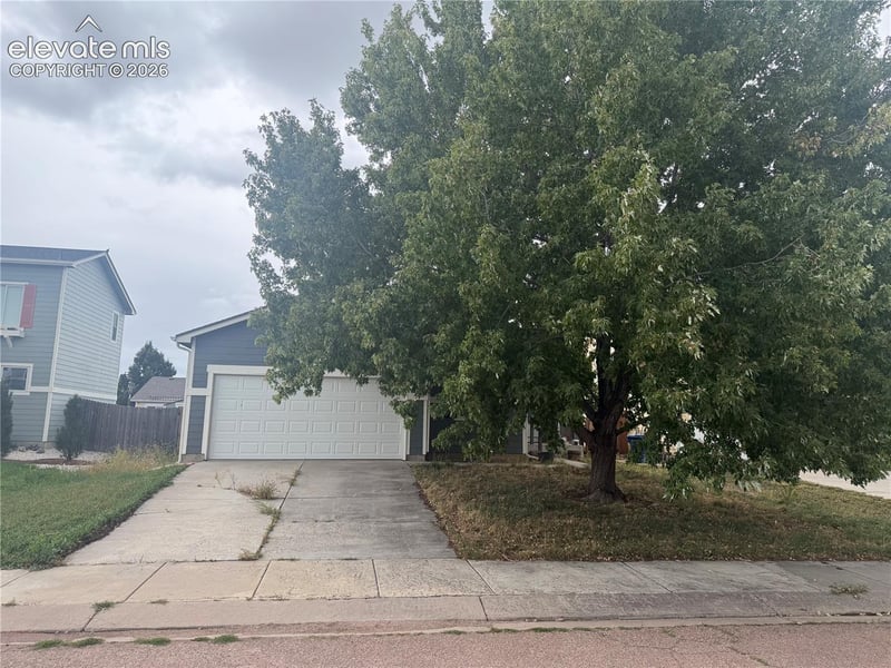 7590 Barn Owl Dr, Fountain, CO 80817