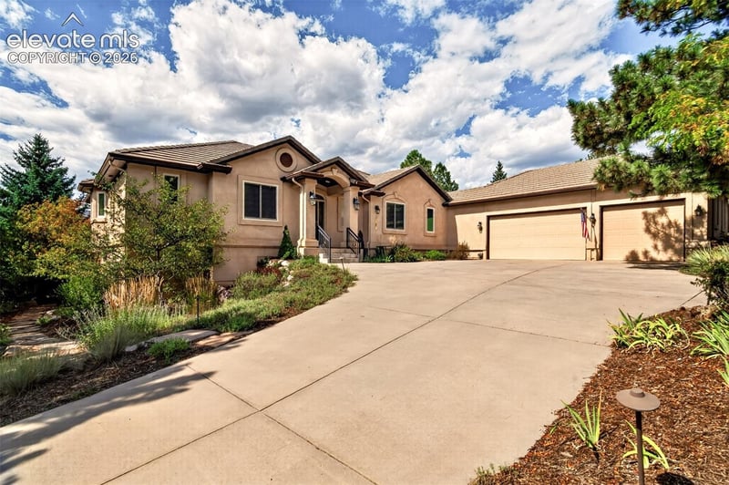 7625 Winding 0aks Dr, Colorado Springs, CO 80919