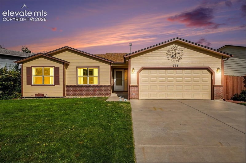 772 Foxwood Dr, Colorado Springs, CO 80911