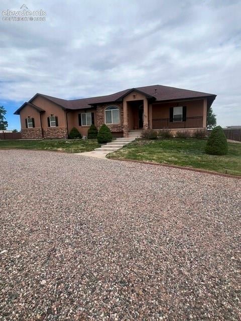 777 E Woodleaf Dr, Pueblo, CO 81007