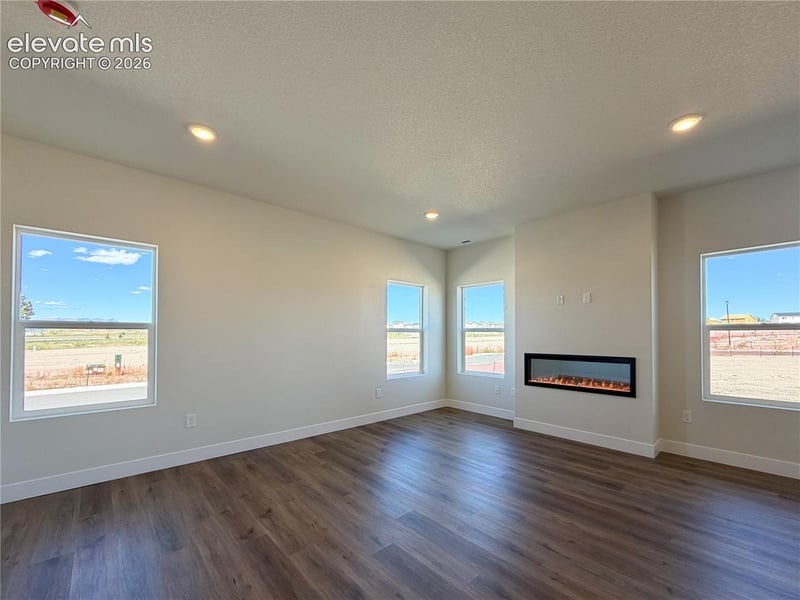 7810 Moore Dr, Colorado Springs, CO 80908