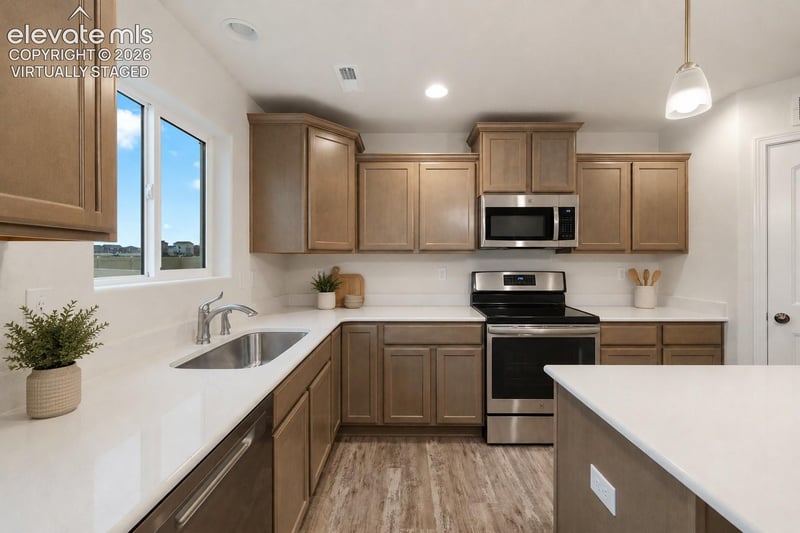 7840 Moore Dr, Colorado Springs, CO 80908
