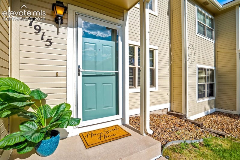 7915 Lexington Park Dr, Colorado Springs, CO 80920