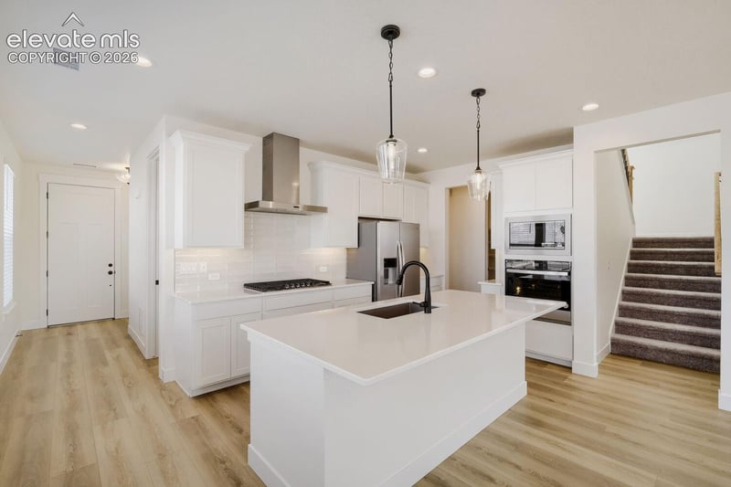 7927 School House Dr, Colorado Springs, CO 80908