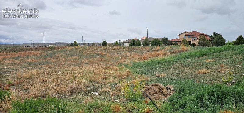 8 Walking Stick Blvd, Pueblo, CO 81001