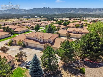 80 Luxury Ln, Colorado Springs, CO 80921