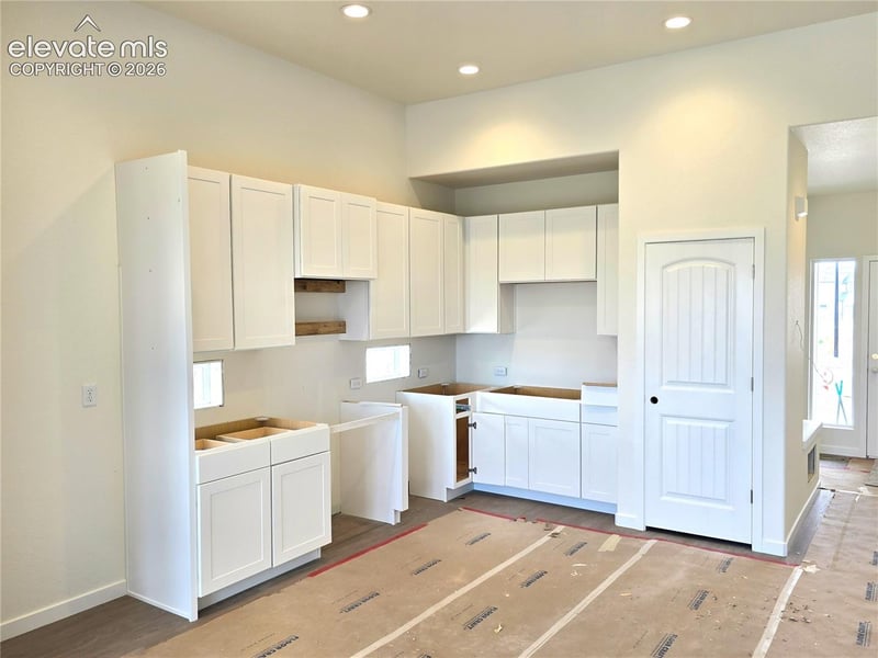 8039 School House Dr, Colorado Springs, CO 80908