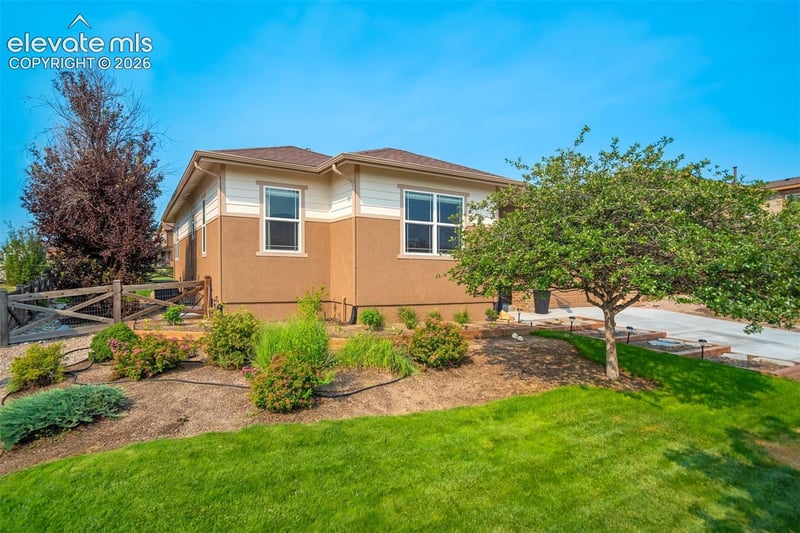 8107 Cedarstone Ln, Colorado Springs, CO 80927