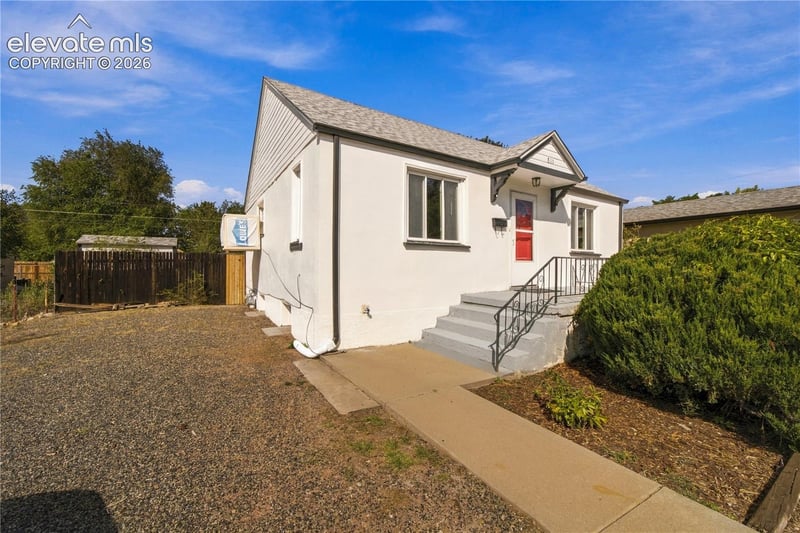 811 Belmont Ave, Pueblo, CO 81004