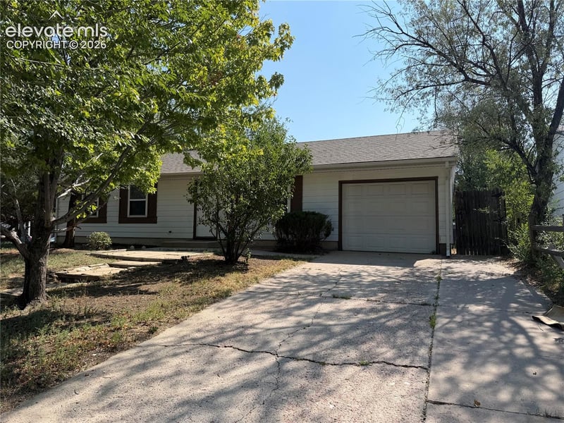 811 Tia Juana St, Colorado Springs, CO 80908