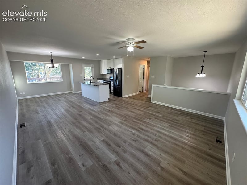 817 Don Juan Ct, Colorado Springs, CO 80909