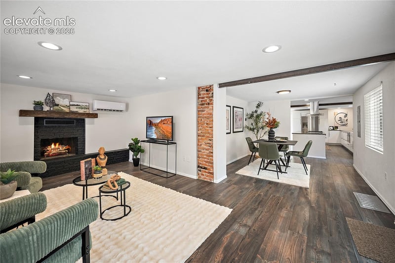 819 Cheyenne Blvd, Colorado Springs, CO 80905
