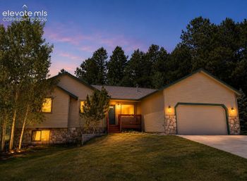 821 Red Eagle Ct, Woodland Park, CO 80863