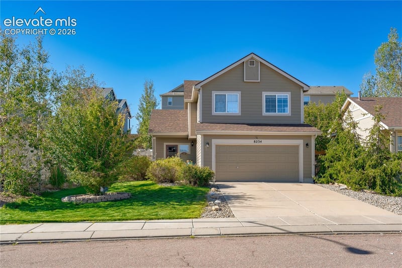 8234 Meadowcrest Dr, Fountain, CO 80817