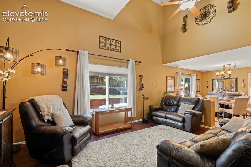 8234 Meadowcrest Dr, Fountain, CO 80817
