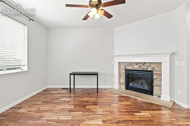 8238 Hollygrape Ln, Colorado Springs, CO 80927