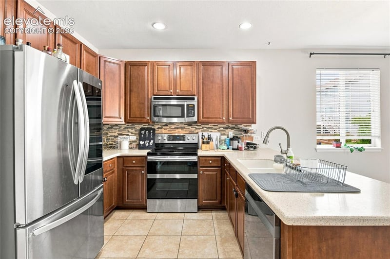 8238 Hollygrape Ln, Colorado Springs, CO 80927