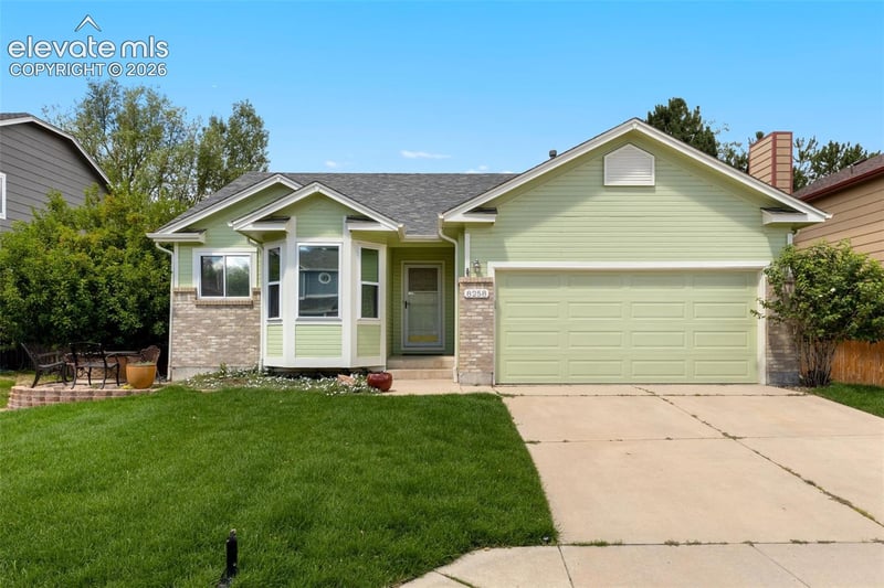8258 Cooper River Dr, Colorado Springs, CO 80920