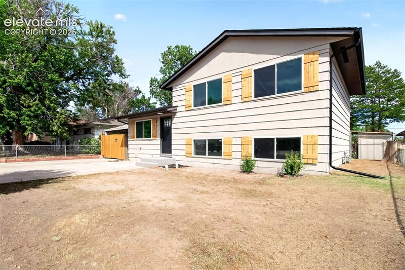 827 Bryce Dr, Colorado Springs, CO 80910