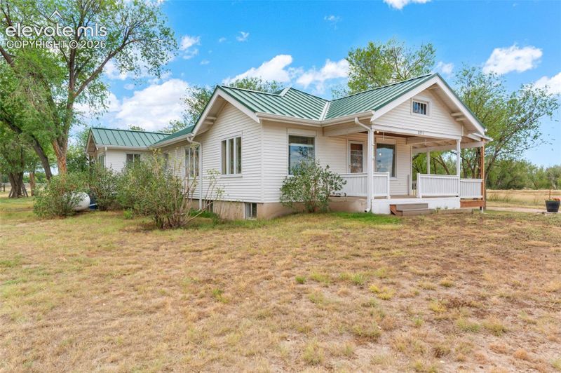 8295 Ingle Ln, Fountain, CO 80817