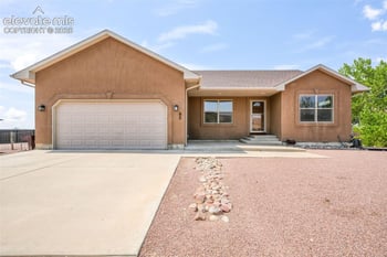 83 S Golfwood Dr, Pueblo, CO 81007
