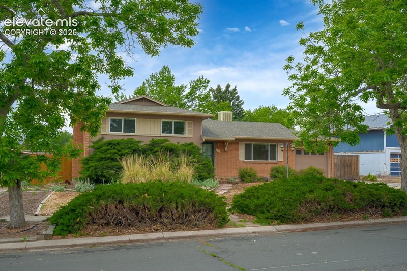 833 Dirksland St, Colorado Springs, CO 80907