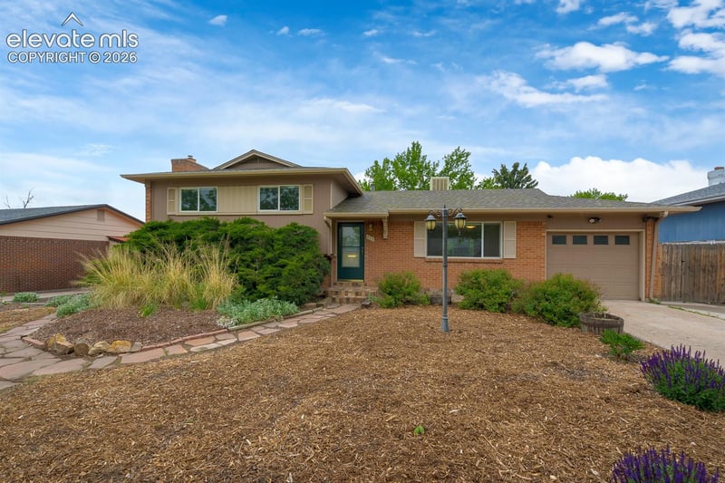 833 Dirksland St, Colorado Springs, CO 80907