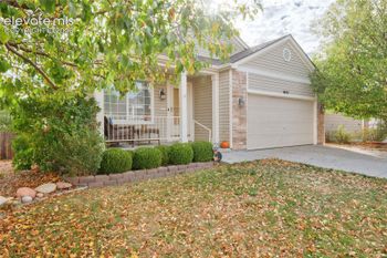 8451 Shadow Run Ln, Fountain, CO 80817
