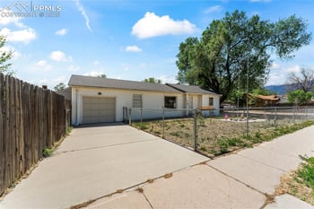 849 E Fountain Blvd, Colorado Springs, CO 80903