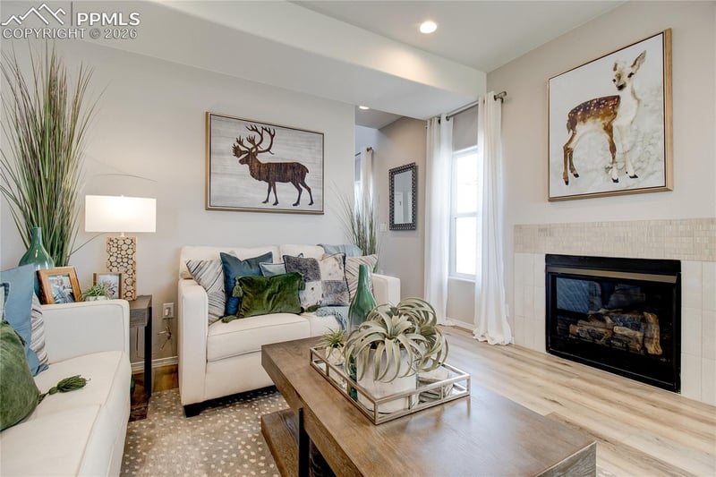 8531 Perkins Ln, Colorado Springs, CO 80925