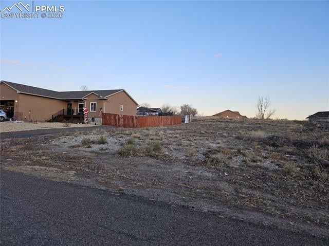 866 S Sterling Dr, Pueblo, CO 81007