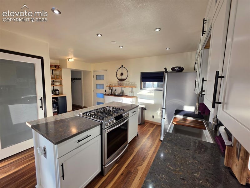 87 Bonanza Cir, Florissant, CO 80816