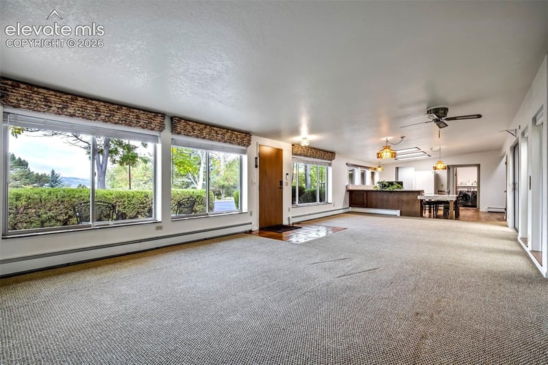875 Eagle Rock Rd, Colorado Springs, CO 80918