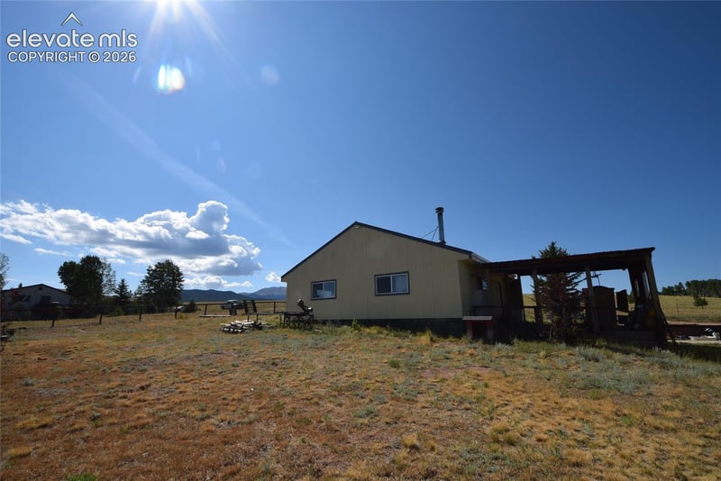 877 Maid Marian Dr, Divide, CO 80814